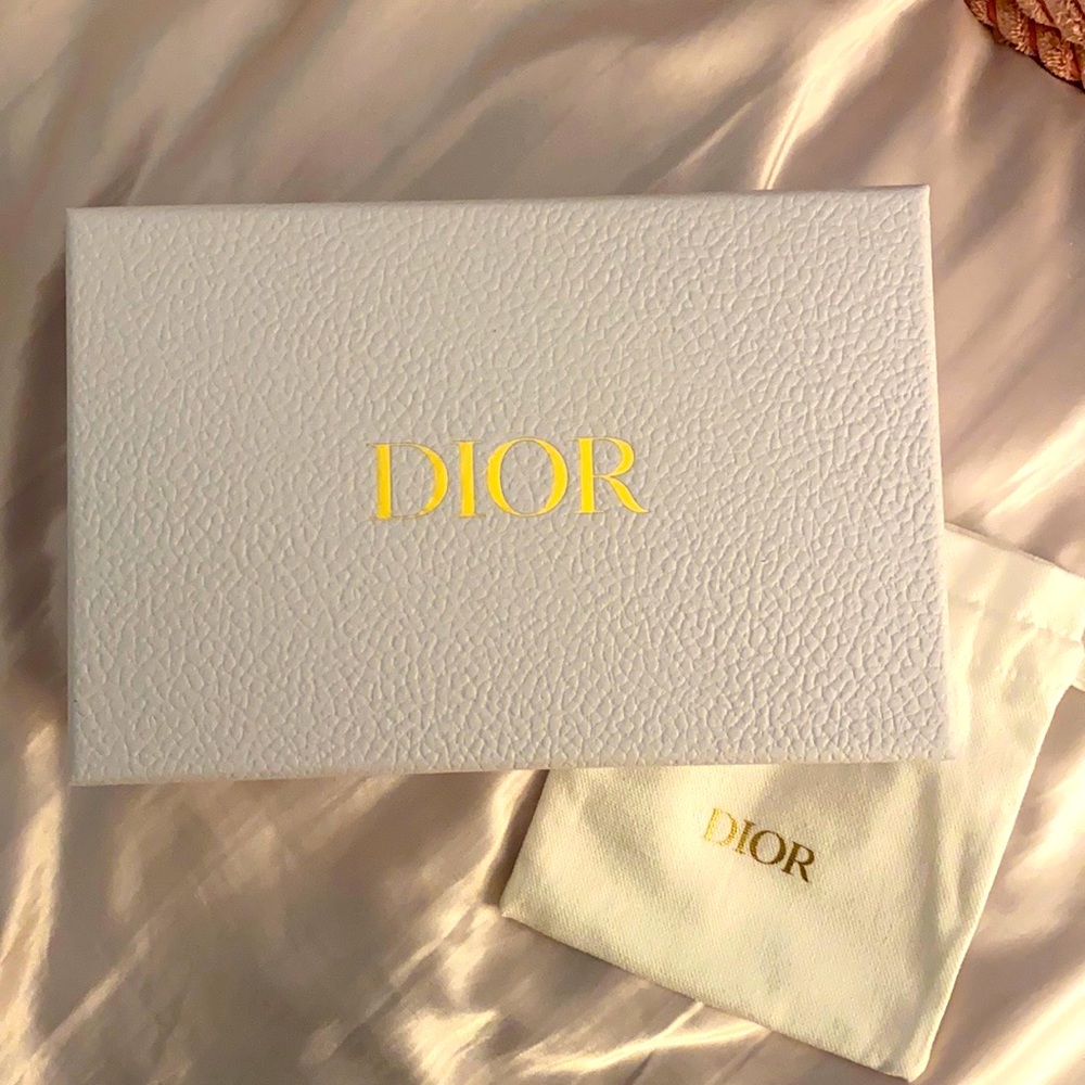 DIOR Box and Pouch